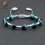 Pulsera Shamballa con piedra semipreciosa ojo de halcón y cierre de plata